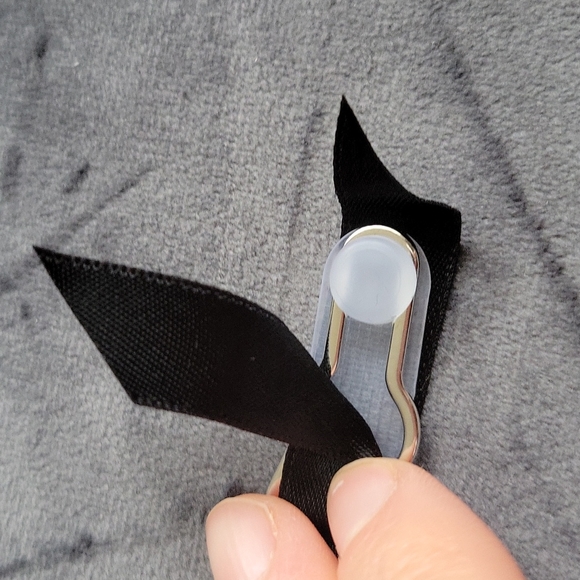 Victoria's secret garter belt size large - Picture 8 of 9